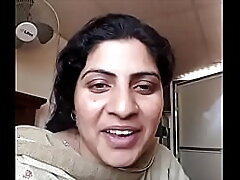 pakistani aunty concupiscent connecting